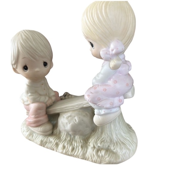 Vintage PRECIOUS MOMENTS “Love lifted me up” by Enesco  1977 Collectible gift - Picture 4 of 9
